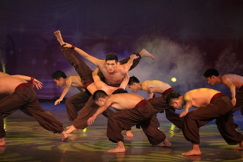 6建筑系-脊梁_副本.jpg 6建筑系-脊梁_副本.jpg