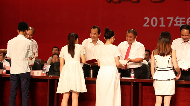 2222_副本.jpg 2222_副本.jpg